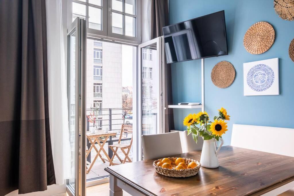 Sc 05 By Rockchair Apartments L Superhost Status L 2 Bedrooms Boxspringbeds Balcony Elevator - Cozy Family & Business Flair Welcomes You! Berlin Eksteriør billede