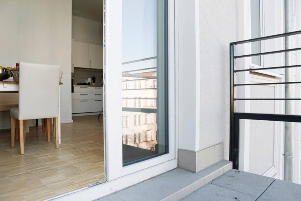 Sc 05 By Rockchair Apartments L Superhost Status L 2 Bedrooms Boxspringbeds Balcony Elevator - Cozy Family & Business Flair Welcomes You! Berlin Eksteriør billede