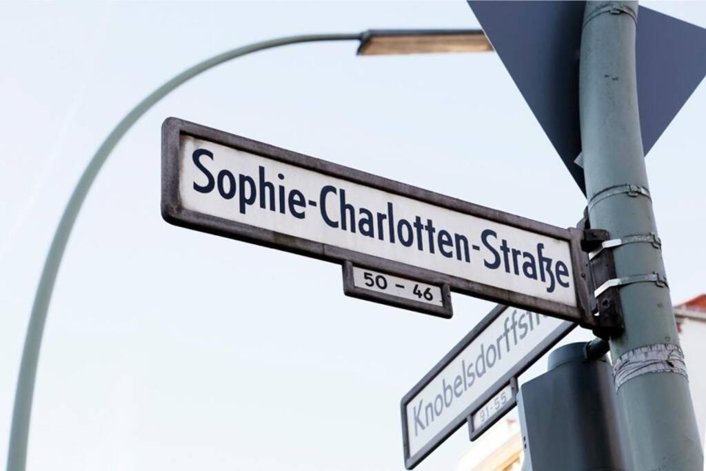 Sc 05 By Rockchair Apartments L Superhost Status L 2 Bedrooms Boxspringbeds Balcony Elevator - Cozy Family & Business Flair Welcomes You! Berlin Eksteriør billede